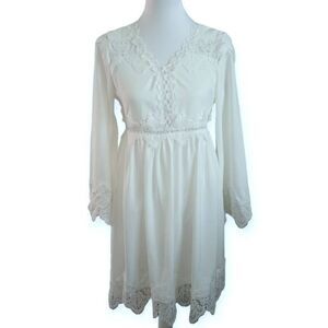 WHITE BOHO-INSPIRED DRESS W/LACE TRIM SZ.S NWOT
